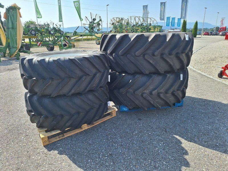 Michelin 600/65R34+480/65R24 Kompletträder