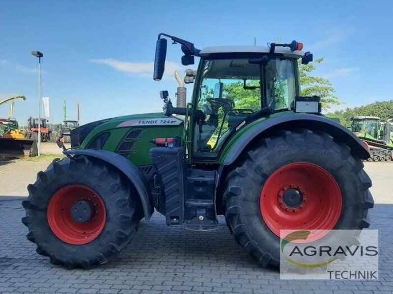 Fendt 724 VARIO S4 Profi Plus