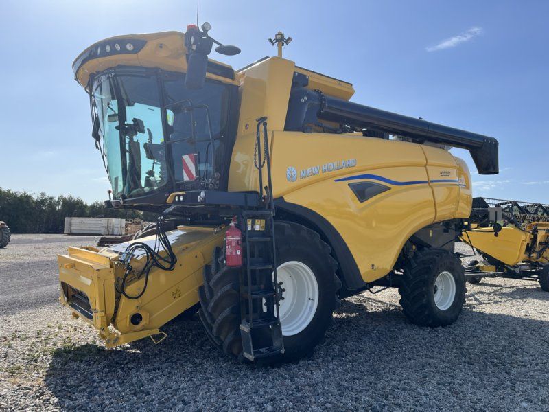 New Holland CH7.70
