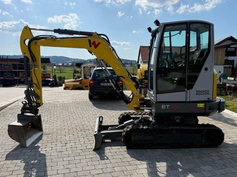 Wacker Neuson ET 35 mit Powertilt