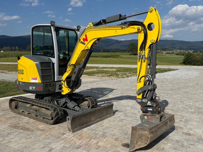 Wacker Neuson ET 35 mit Powertilt