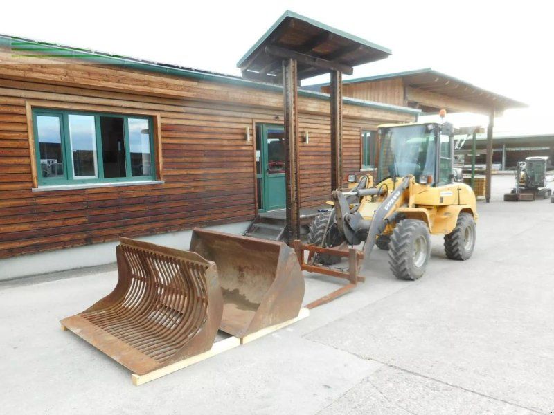 Volvo l30b-z ( 5.100kg ) 2x schaufel + gabel