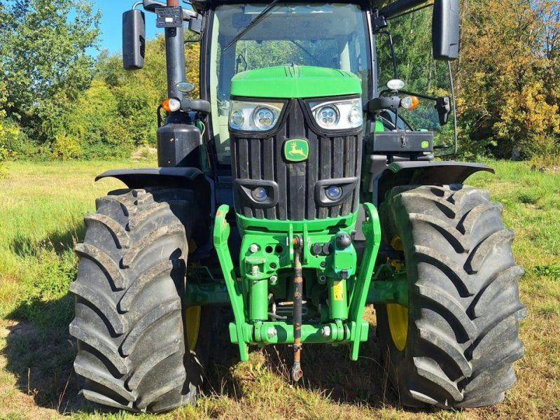 John Deere 6175R