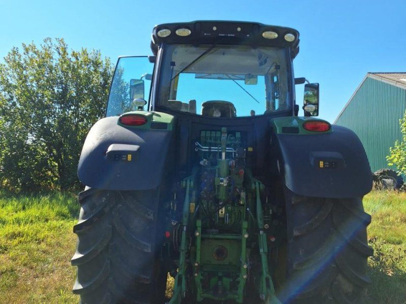 John Deere 6175R