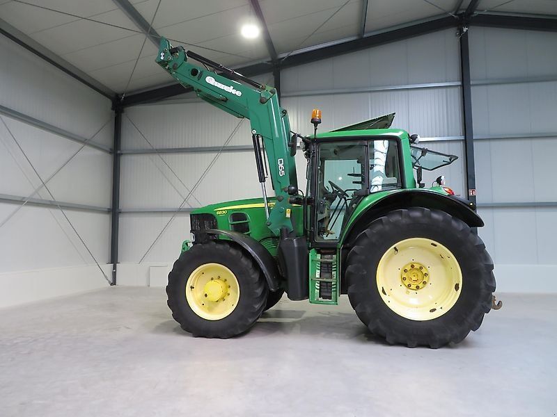 John Deere 6830 AutoPowr m. FKH+FZW+Industriefrontlader