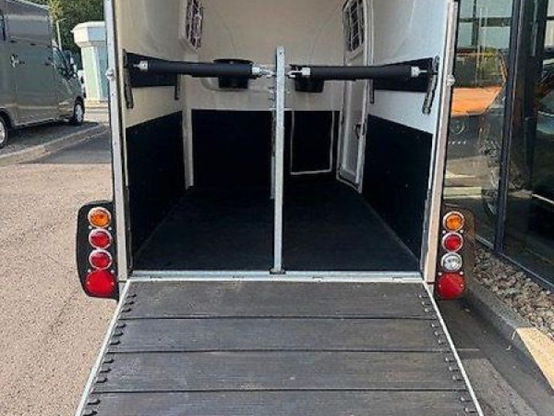 Humbaur Maximus 2 Pferde Vollpoly Aluboden 2,7t. 1.Hd.