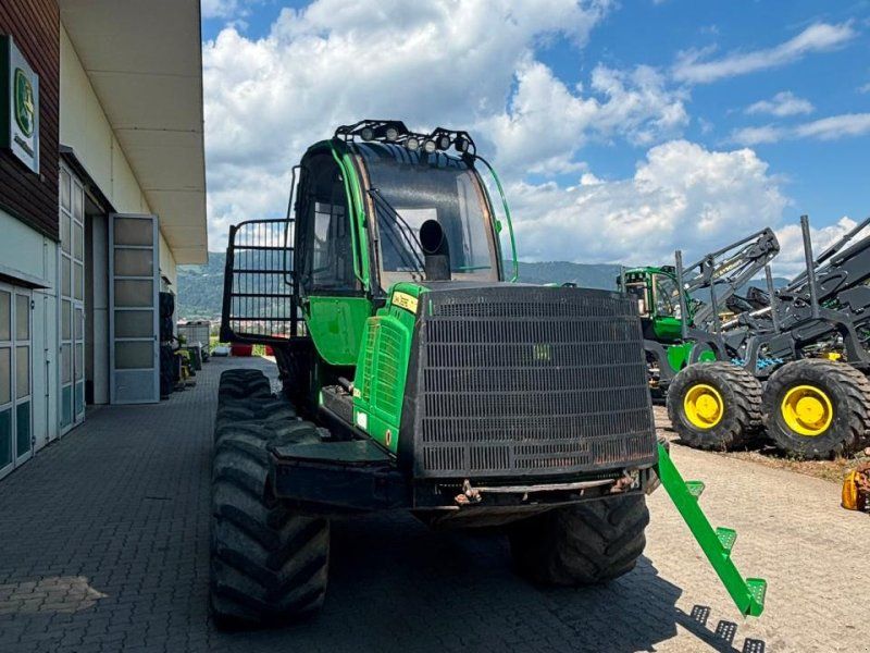 John Deere 1210E