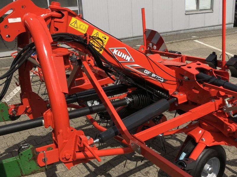Kuhn GF 8703