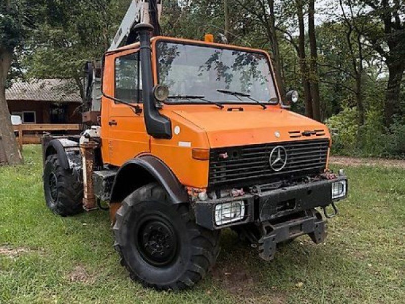 Mercedes-Benz U1650 427 Forst Kran Zapfwelle Kipper, Nur 26.000Km