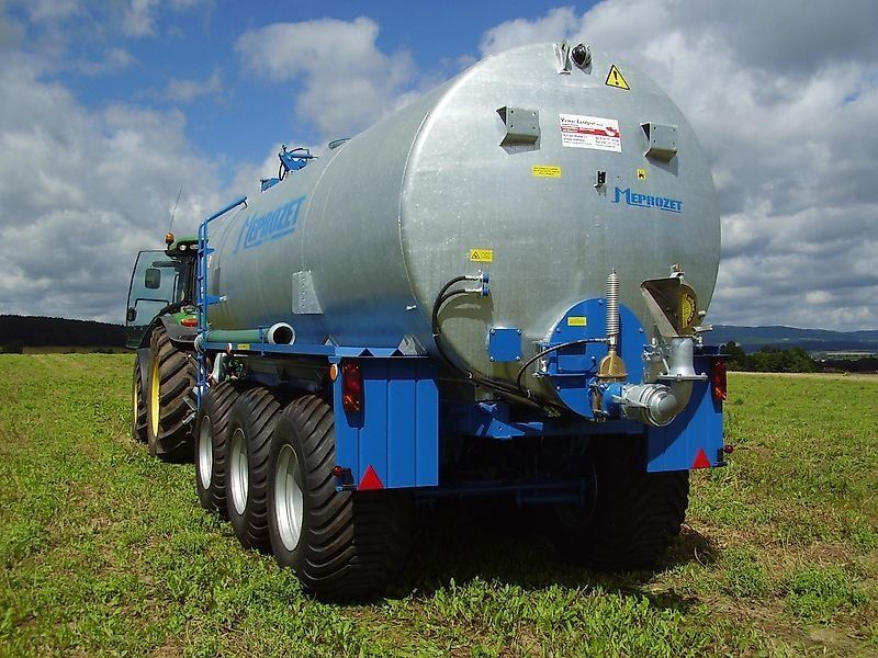 Meprozet PN 240 Güllefass 24.000 L Tridem 700/50-26,5 Nachllenkung