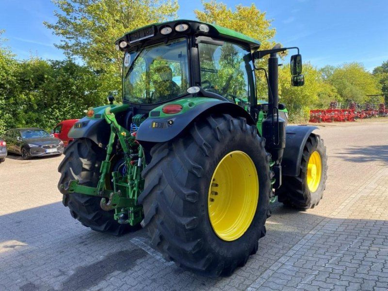 John Deere 6155R MIT FRONTZAPFWELLE