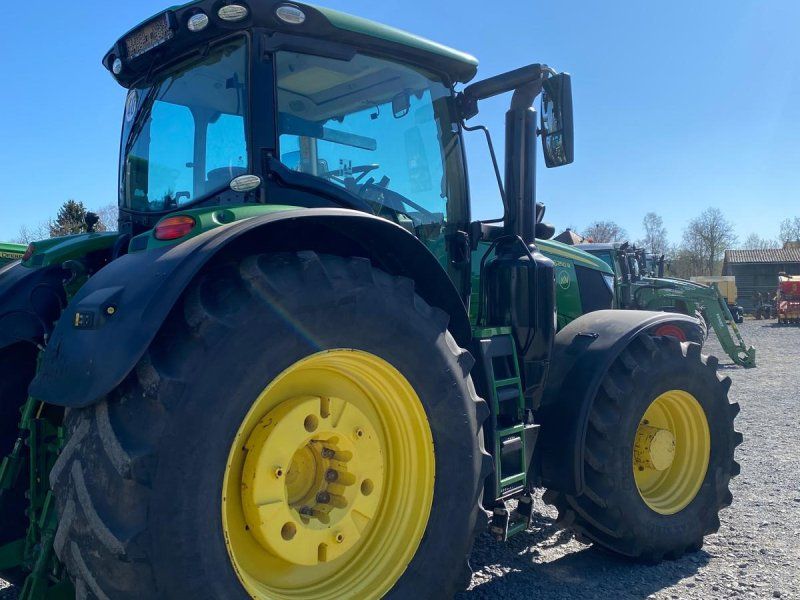 John Deere 6250R