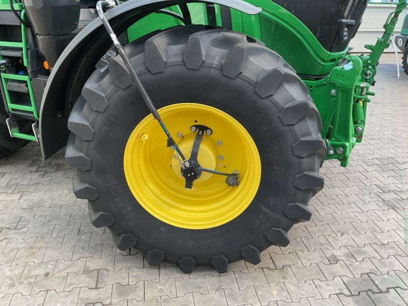 John Deere 6250R