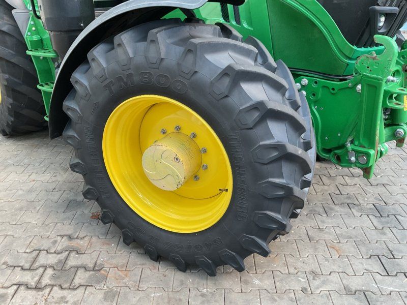 John Deere 6155R