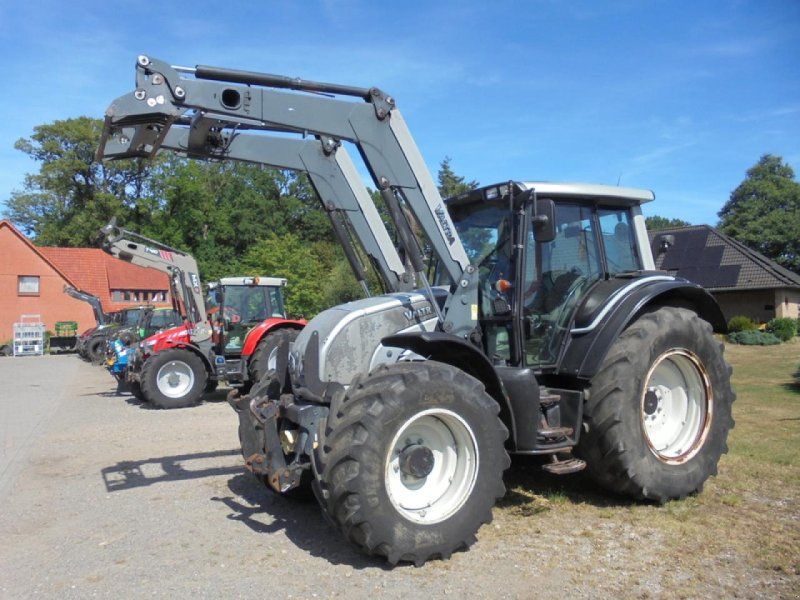 Valtra N 141