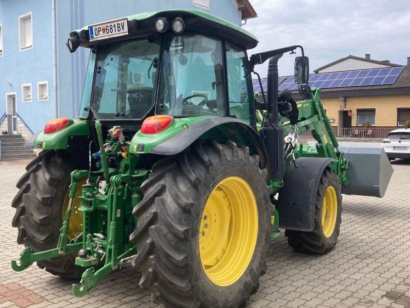 John Deere 5100M