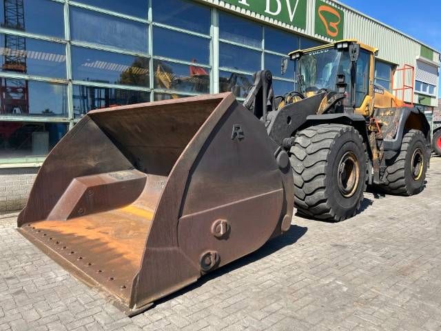 Volvo L 220 H