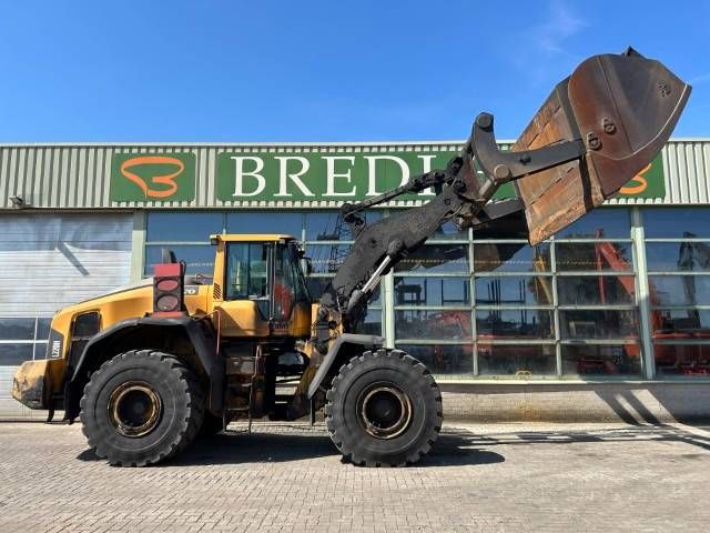 Volvo L 220 H