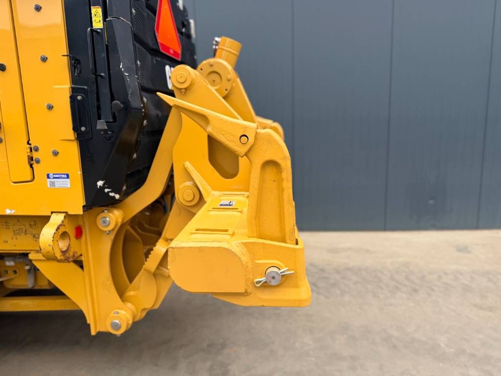 CAT 140M3