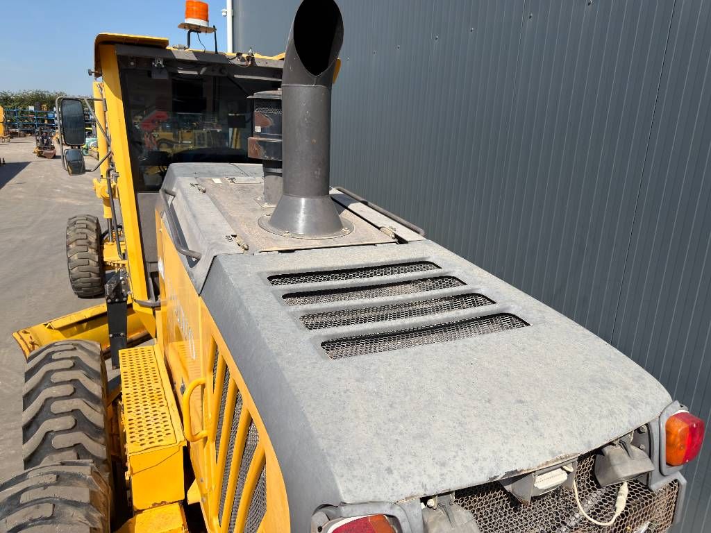 Volvo G946 - AWD