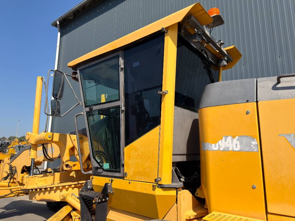 Volvo G946 - AWD