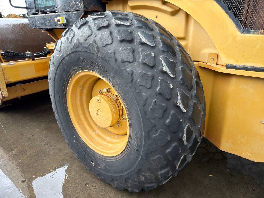 CAT CS74