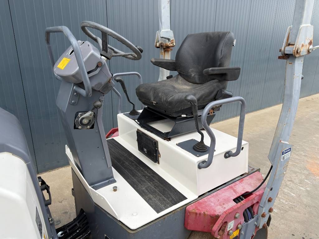 Dynapac CC1300