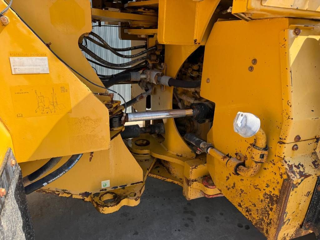 CAT 972M