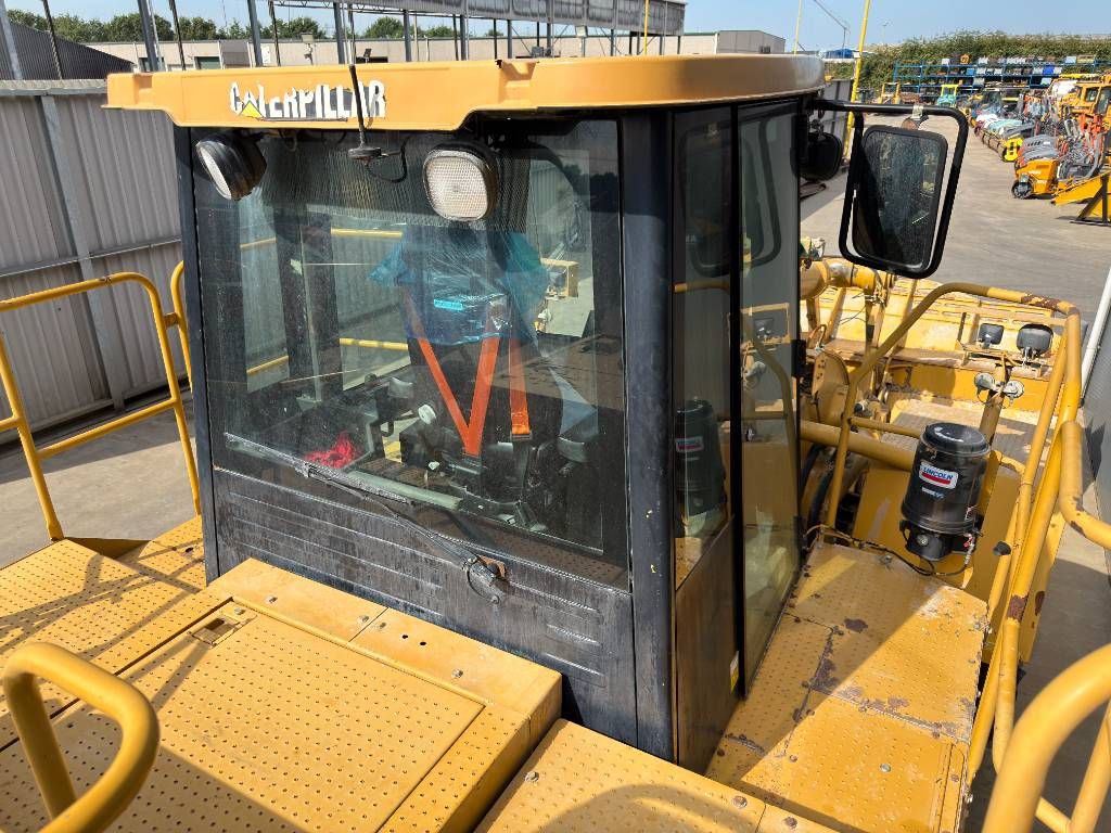 CAT 988H