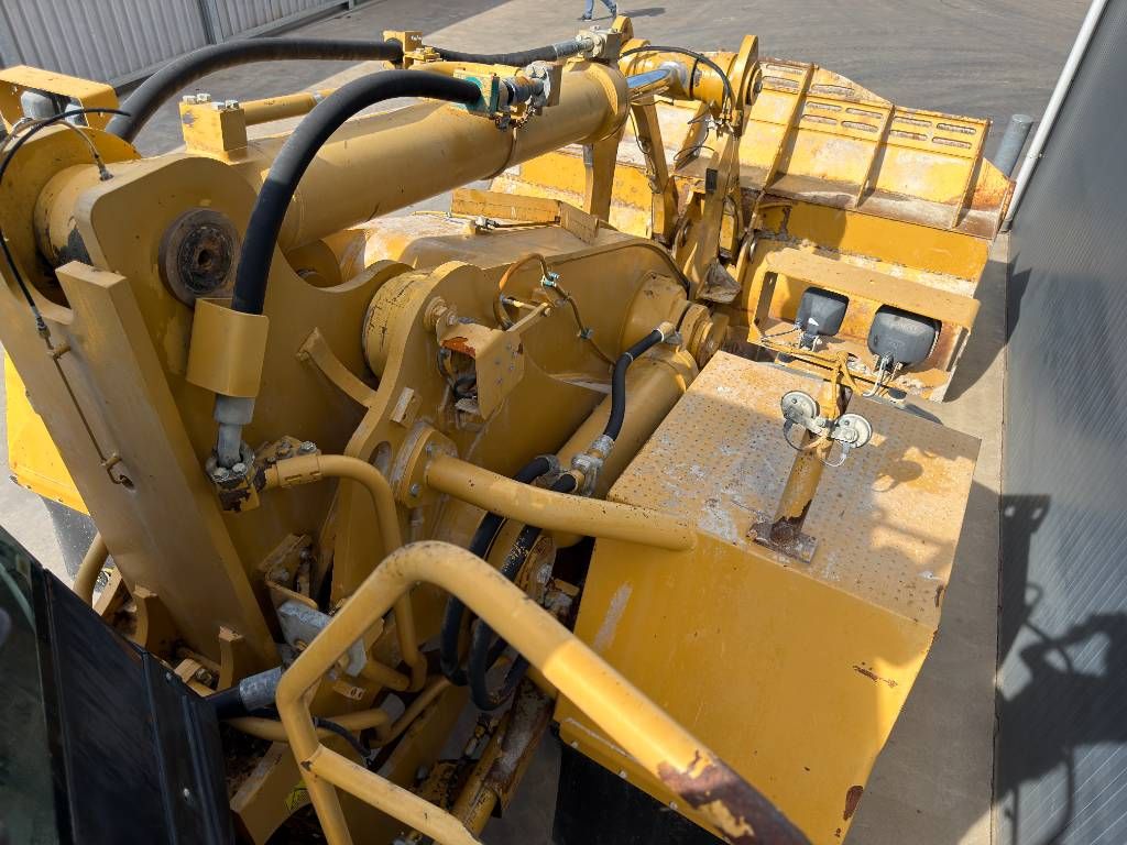 CAT 988H