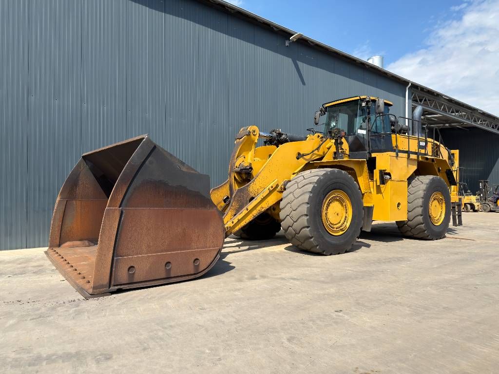 CAT 988K