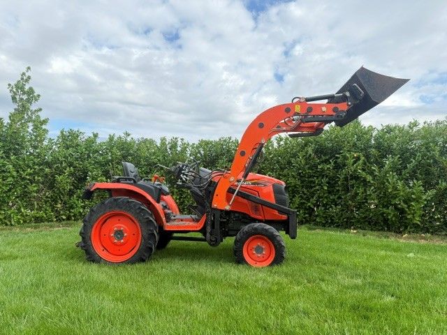 Kubota B2741S met voorlader