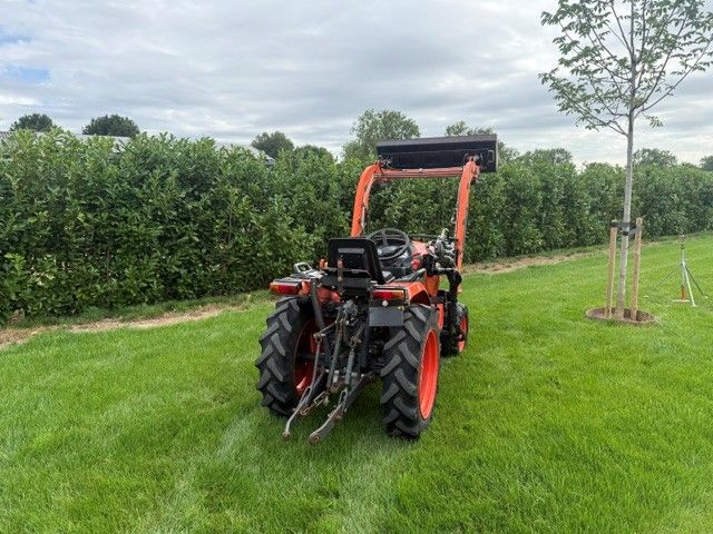 Kubota B2741S met voorlader