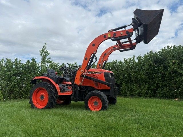 Kubota B2741S met voorlader