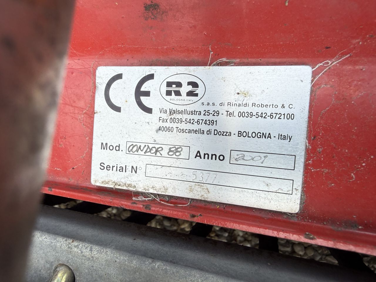 Valpadana 2 wiel trekker met overtop frees R2