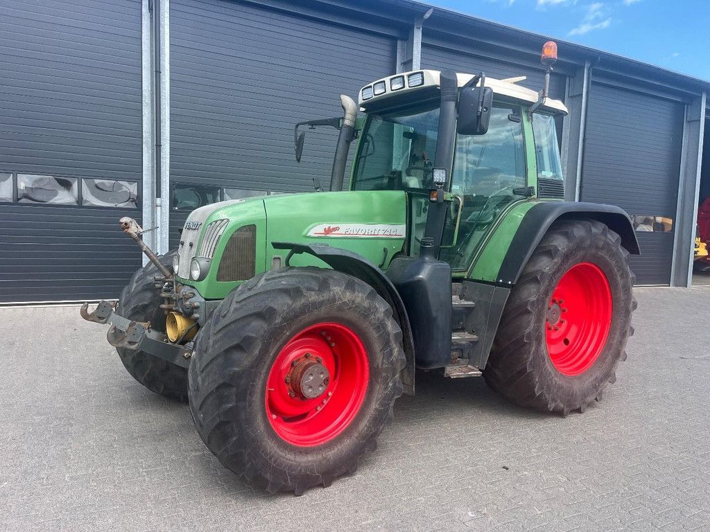 FENDT 714 Vario WG4845
