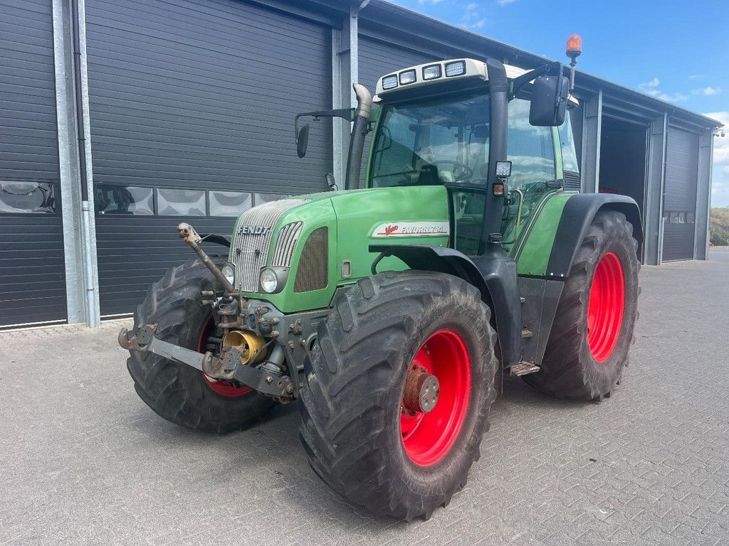 FENDT 714 Vario WG4845