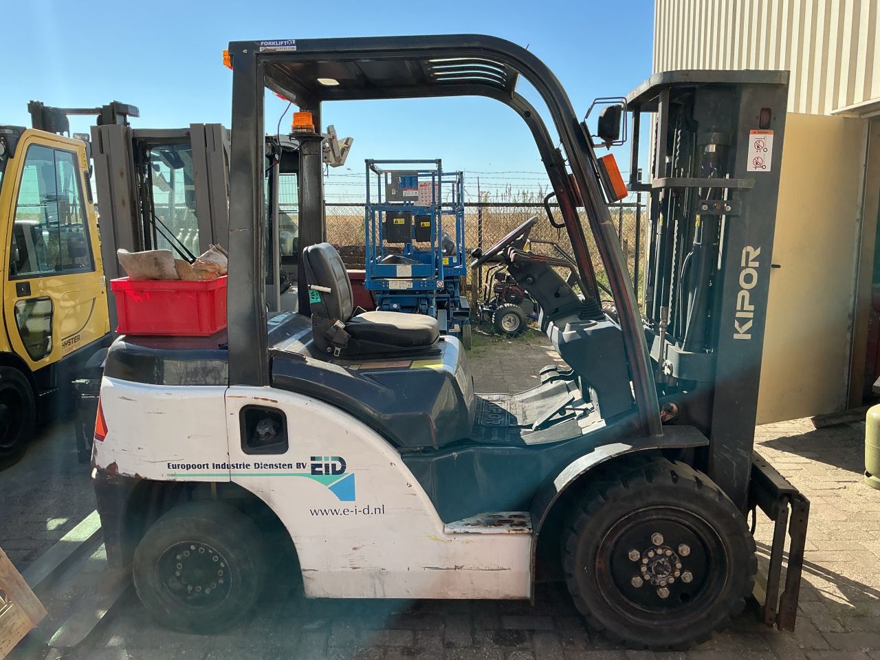 Te Koop Heftruck 3 Ton met kapotte motor prijs is bieden