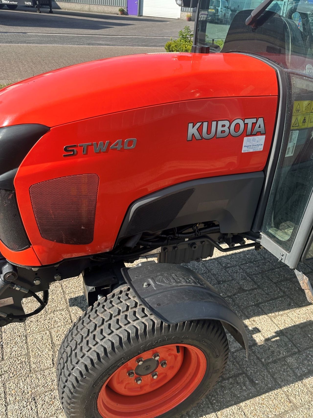 Kubota LX-401