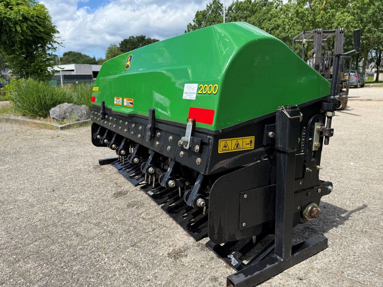 John Deere Aerator 2000