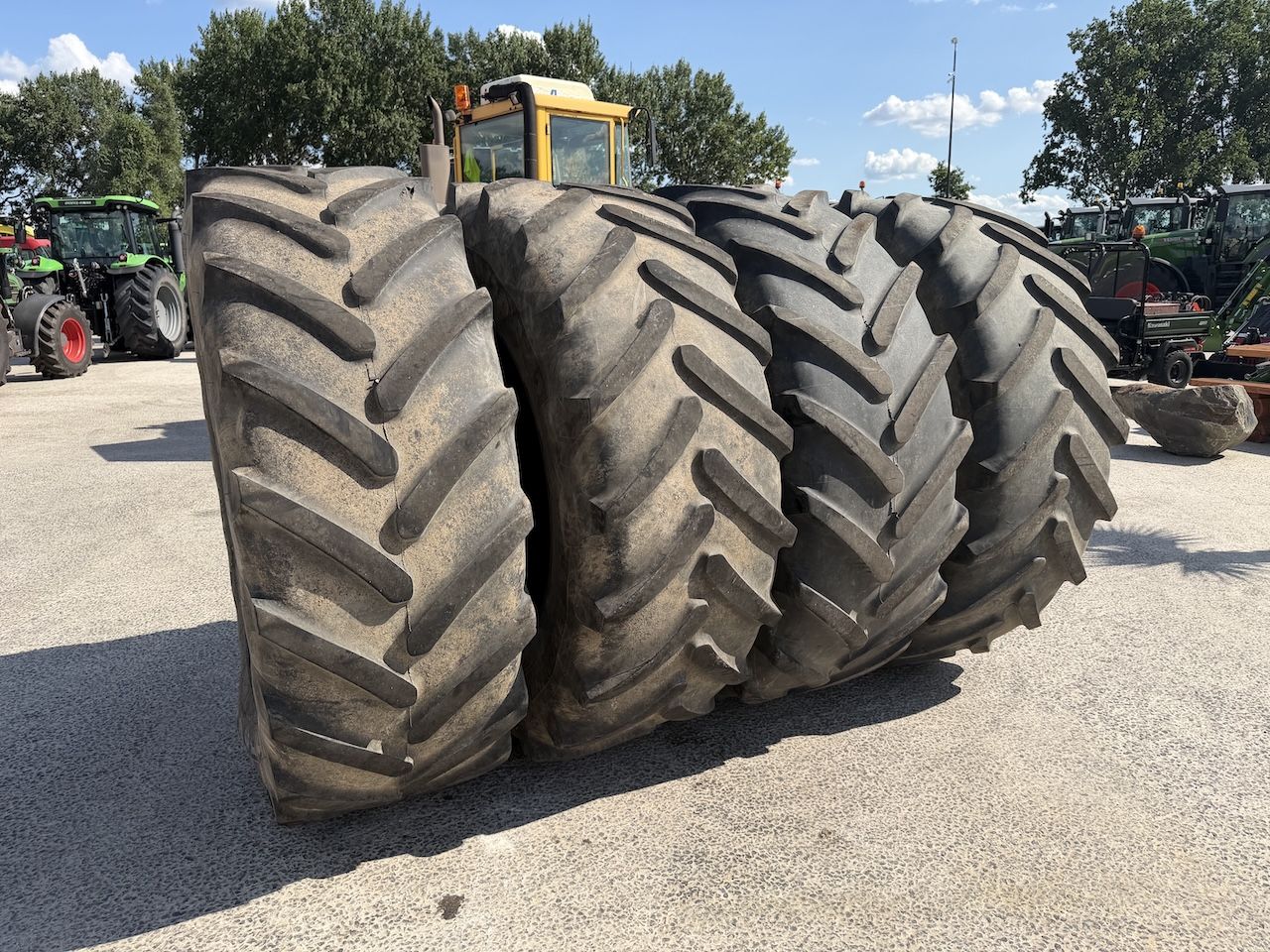 Banden 4x Michelin 620/70R42
