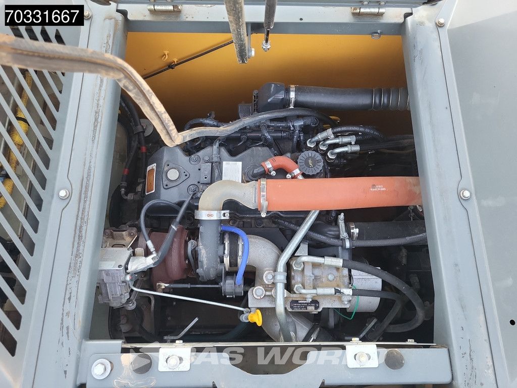 Liebherr R922 LC