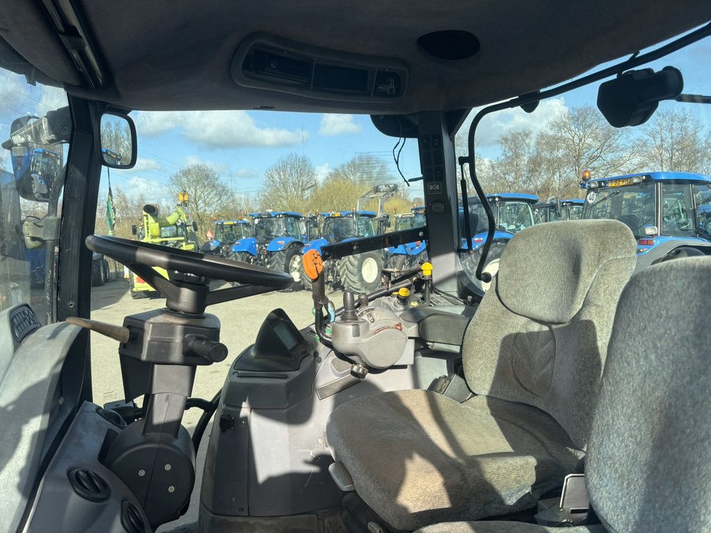 NEW HOLLAND T7060