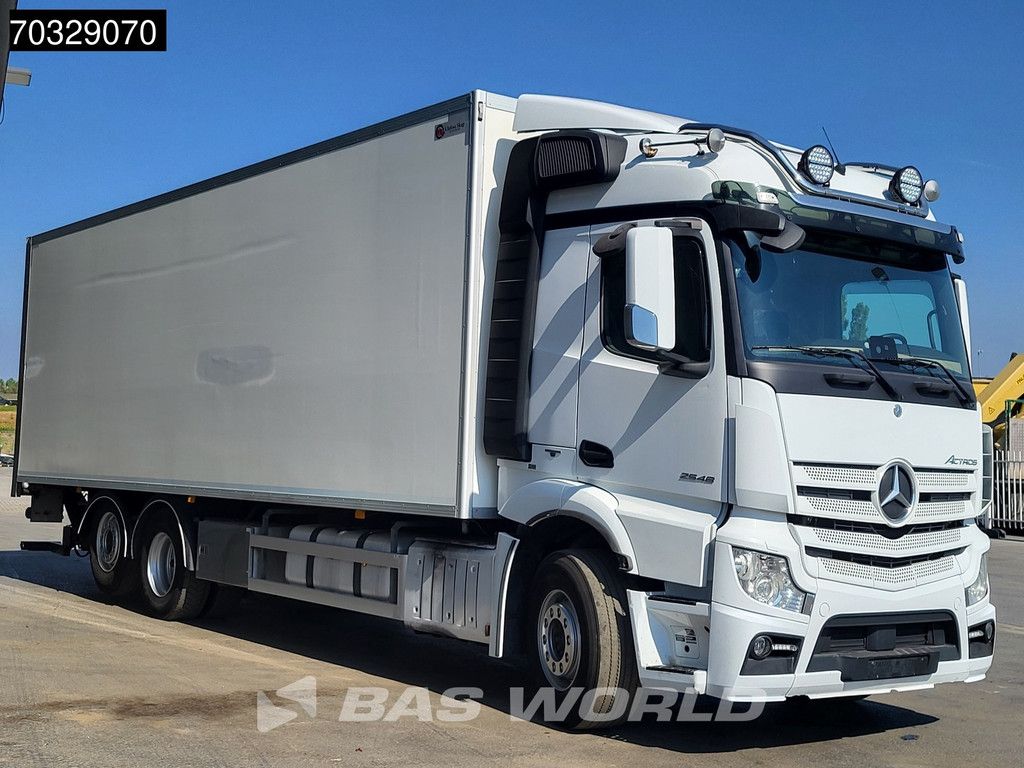 Mercedes Actros 2548 6X2 Carrier cooling engine 2500kg Ladebordwand Lift+steering axle Euro 6