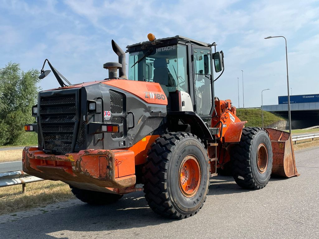 Hitachi ZW180-5B