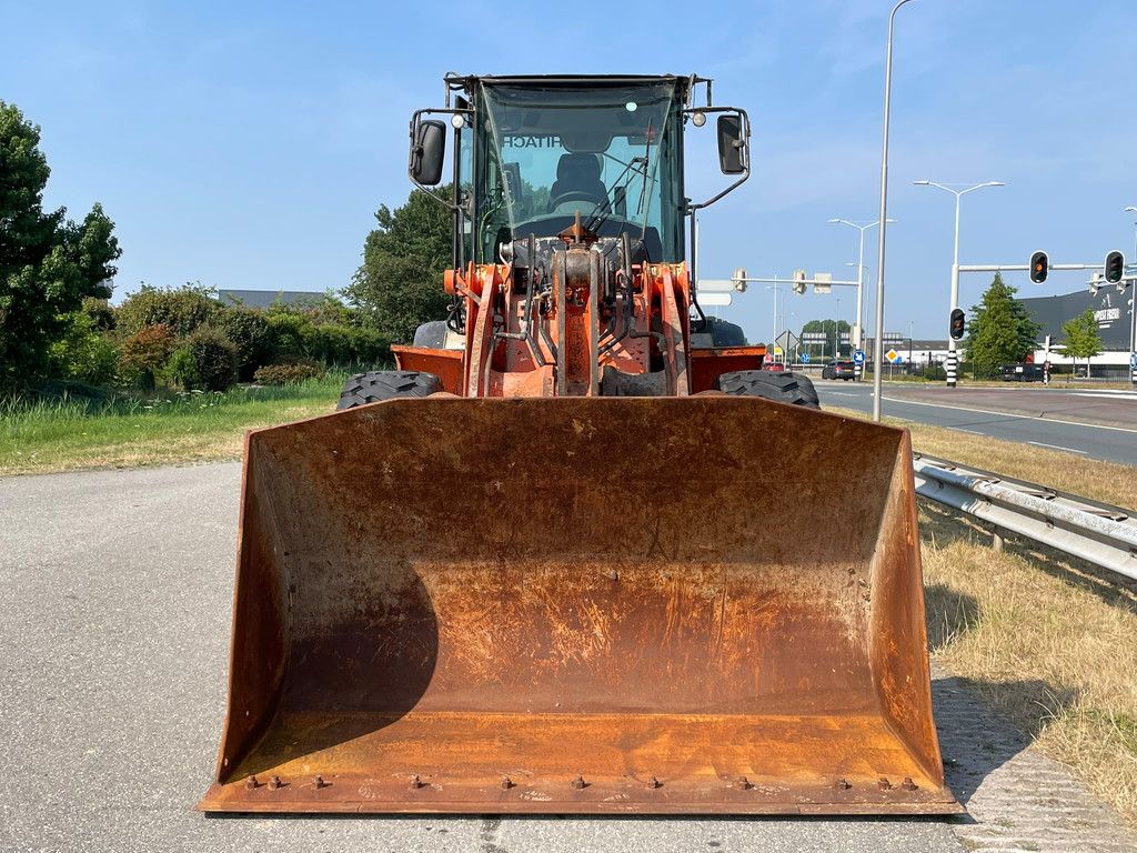 Hitachi ZW180-5B