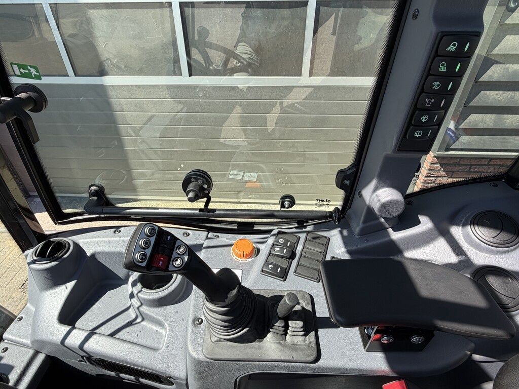 Giant G5000 shovel NIEUW giekvering €1130 LEASE