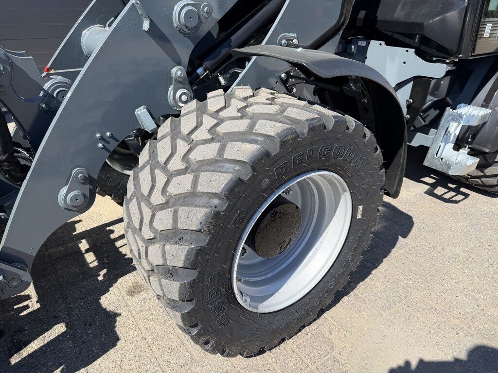 Giant G5000 shovel NIEUW giekvering €1130 LEASE