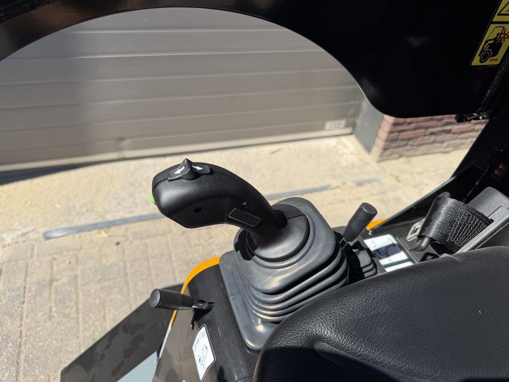 Giant G1500 L X-tra minishovel NIEUW