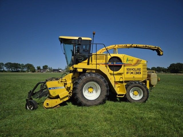 New Holland FX38